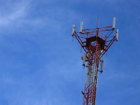 Las antenas de telefonía parecen seguras en el embarazo