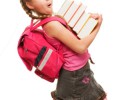 Evitar la sobrecarga en las mochilas escolares