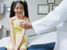 Rectifican y el pediatra condenado por pedofilia dejará de atender a niños