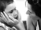 Darles apoyo a familias con madres abusivas
