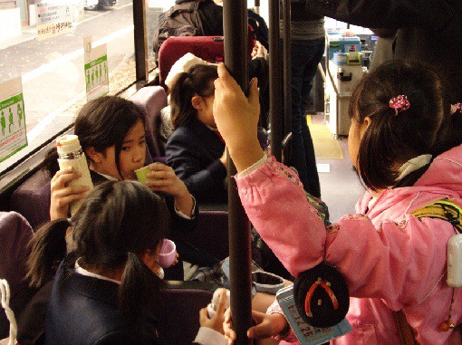 Chequeos de salud a los menores de Fukushima