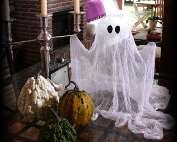 Manualidades de Halloween: Fantasma de gasa