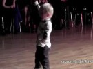 El rey de Youtube es un pequeño bailarín