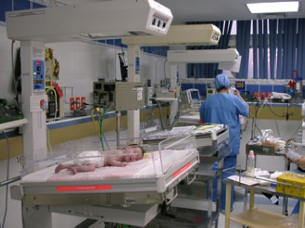 Neonatología: Aparatos necesarios en el servicio