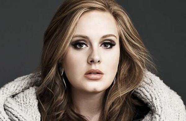 La cantante Adele embarazada de su primer hijo