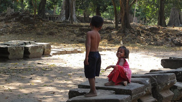 Extraña muerte de pequeños en Camboya