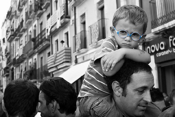 Los niños que llevan gafas son más sedentarios