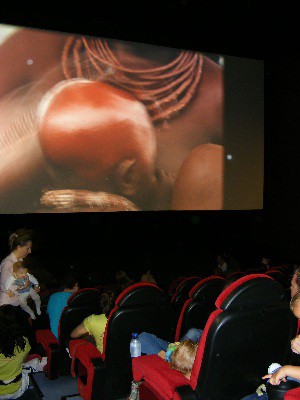 Disfrutar del cine a cuestas con tu bebé en salas preparadas