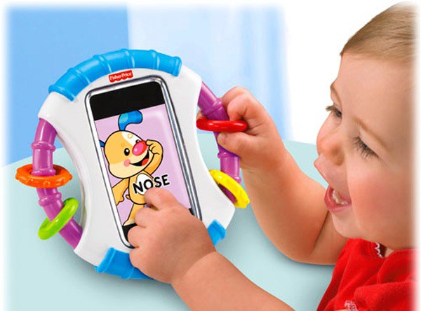 El iPhone bien protegido con Fisher Price