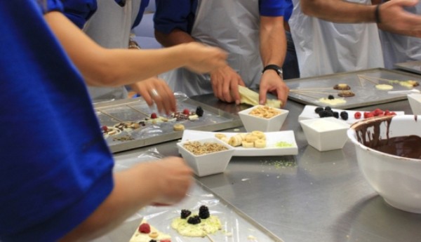 Taller de piruletas de chocolate en Barcelona