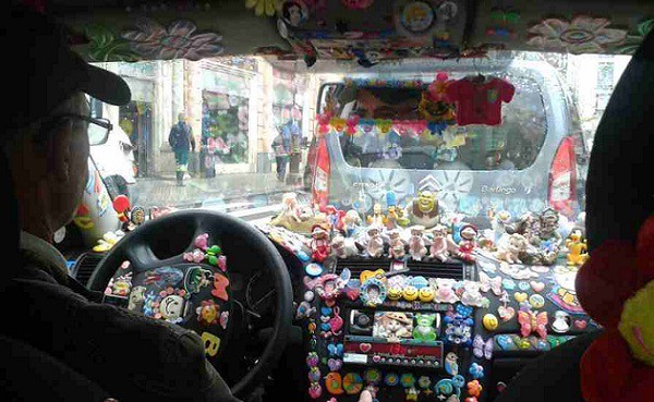 Un taxista ofrece transporte gratis para niños con cáncer