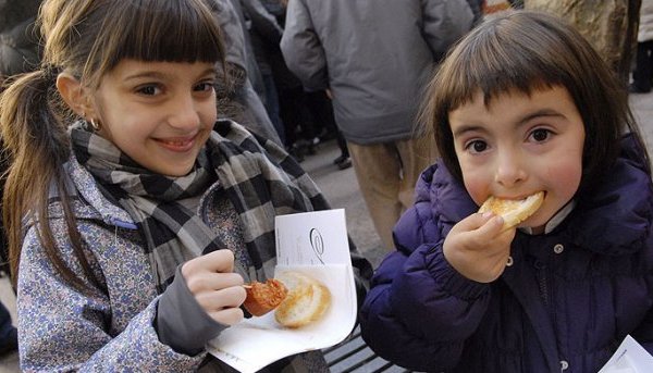 Tapas solidarias para ayudar a los niños autistas en Pamplona