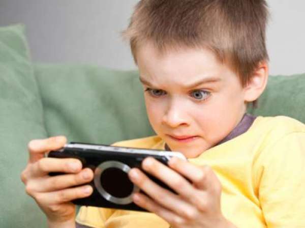 Los niños son más adictos a los videojuegos que las niñas