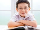 Los niños que llevan gafas son más inteligentes y honestos según sus compañeros