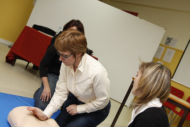 Curso en el Hospital Clínica Benidorm sobre socorrismo pediátrico