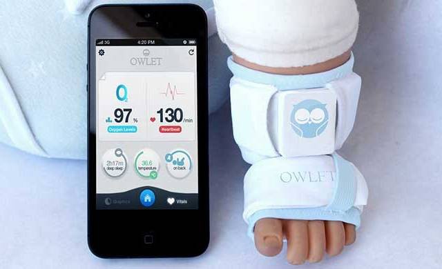 Owlet, un calcetín que te informa sobre la salud del bebé