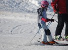 Beneficios de practicar esquí en familia