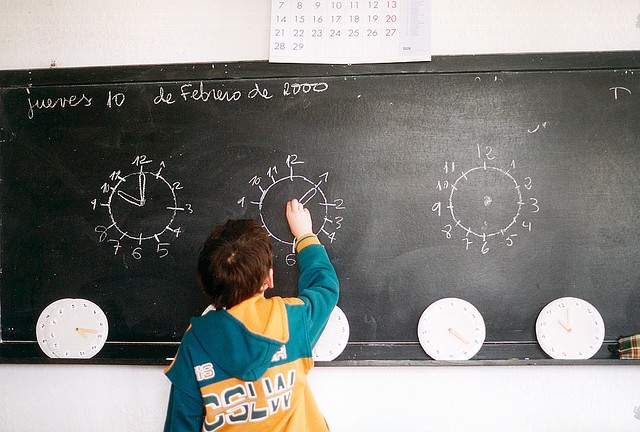 Un sistema que emplea cada vez menos libros