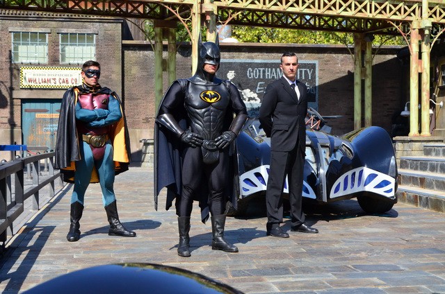 Los batmobile llegan al Parque Warner Madrid