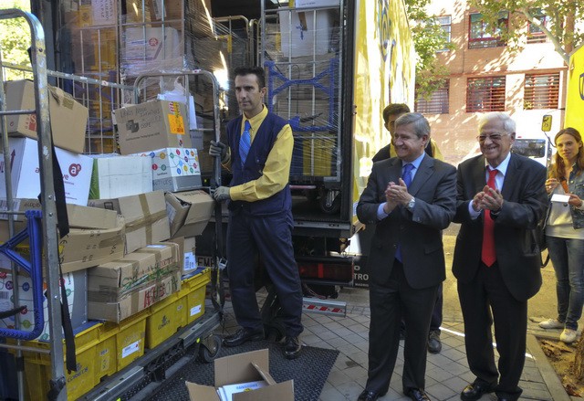 Nueva campaña «Ayúdales a volver al cole» de recogida de material escolar