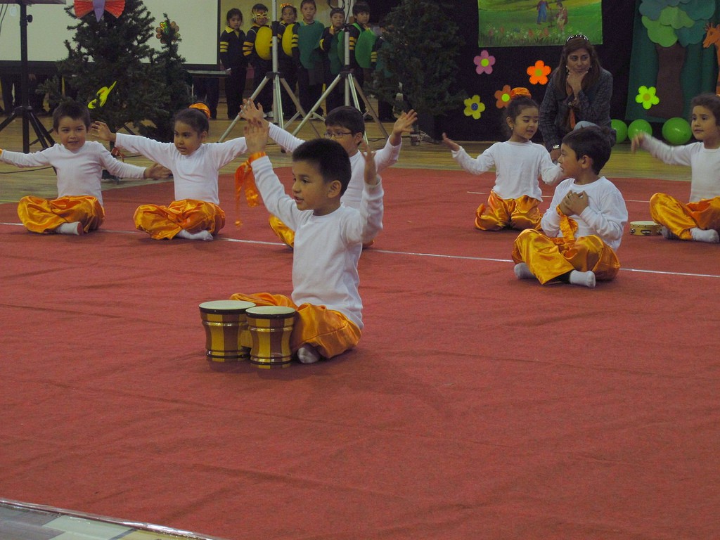 Posiciones básicas de yoga para niños