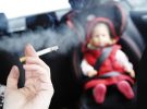 Reino Unido prohíbe fumar en los coches con niños