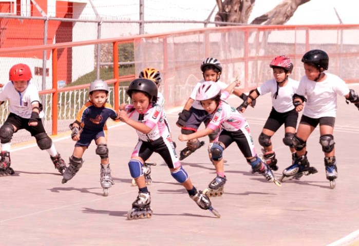 Los niños hacen más deporte si es con amigos