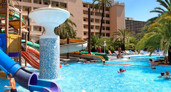 Vacaciones gratis en Benidorm para una familia con 11 hijos