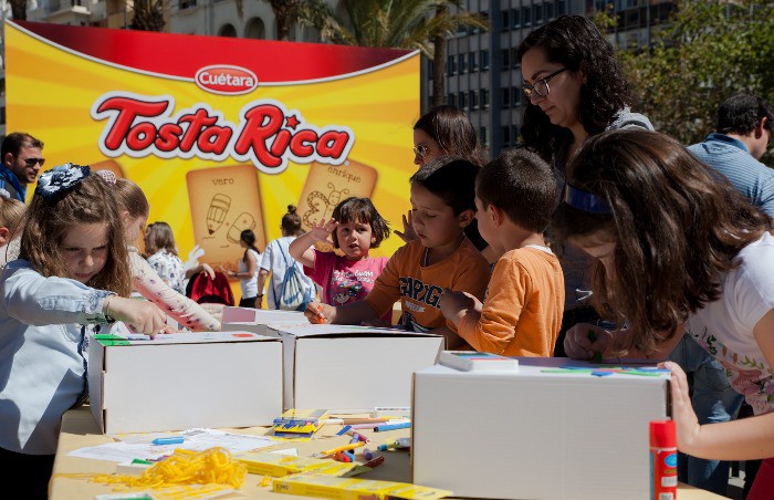 La fiesta del Dibujo Solidario, de TostaRica, llegó a Valencia