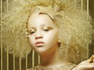 Ava Clarke, la niña albina que ha revolucionado el mundo de la moda