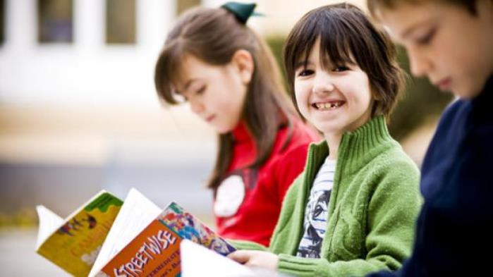 Las niñas se creen menos inteligentes que los niños