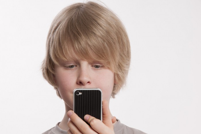 Los Smartphone perjudican la visión de los niños