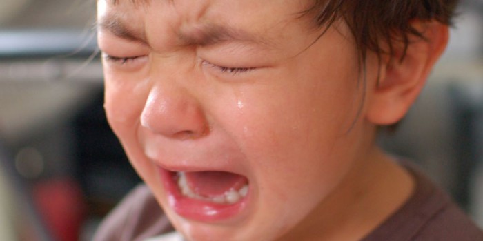 niño llorando ante tragedia