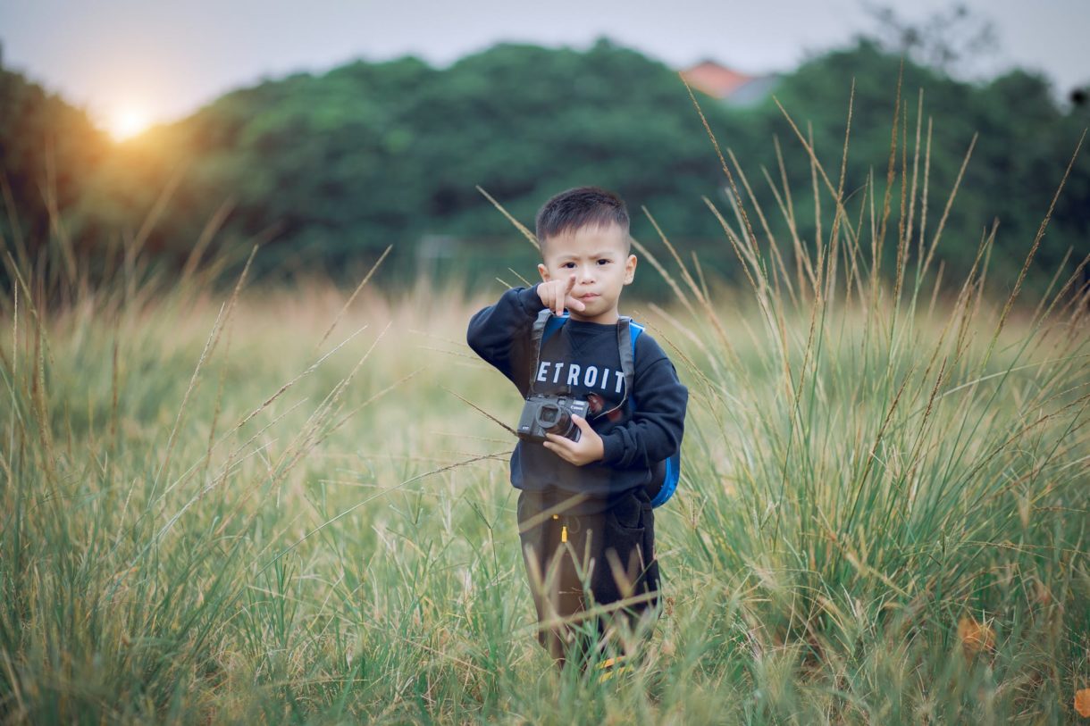 10 razones para enseñar fotografía a los niños en verano