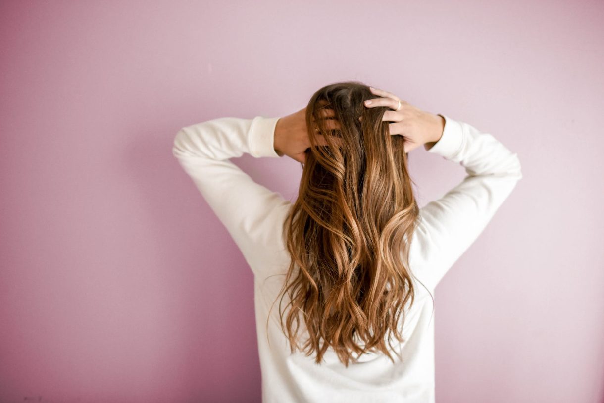 Cuatro consejos para cuidar tu cabello después del parto