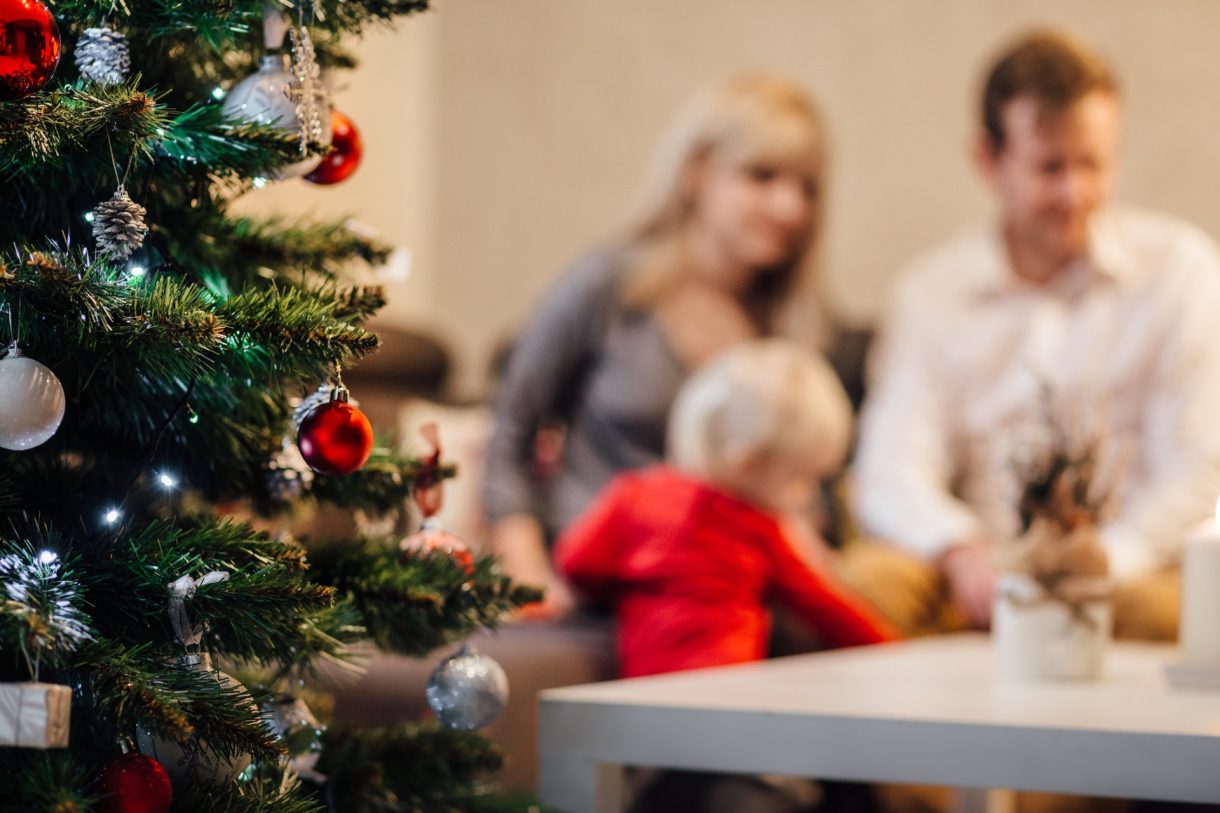 Cómo vivir una Navidad consciente: 6 consejos para padres