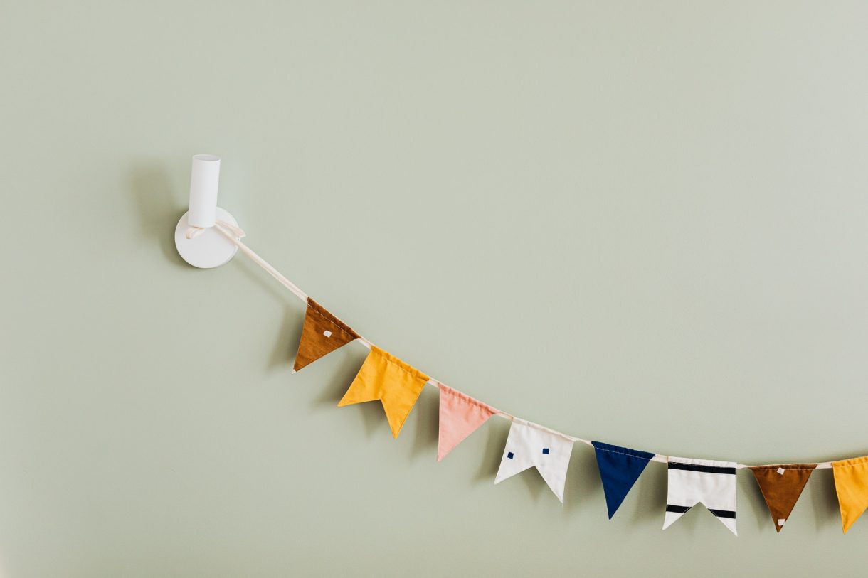 5 ideas para decorar con banderines el dormitorio infantil