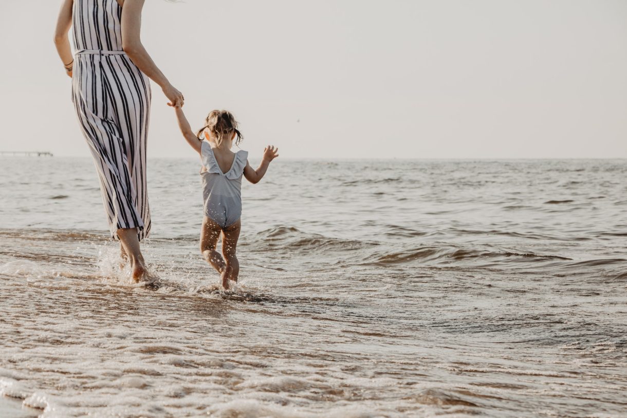 Cinco consejos para comprar ropa de baño infantil