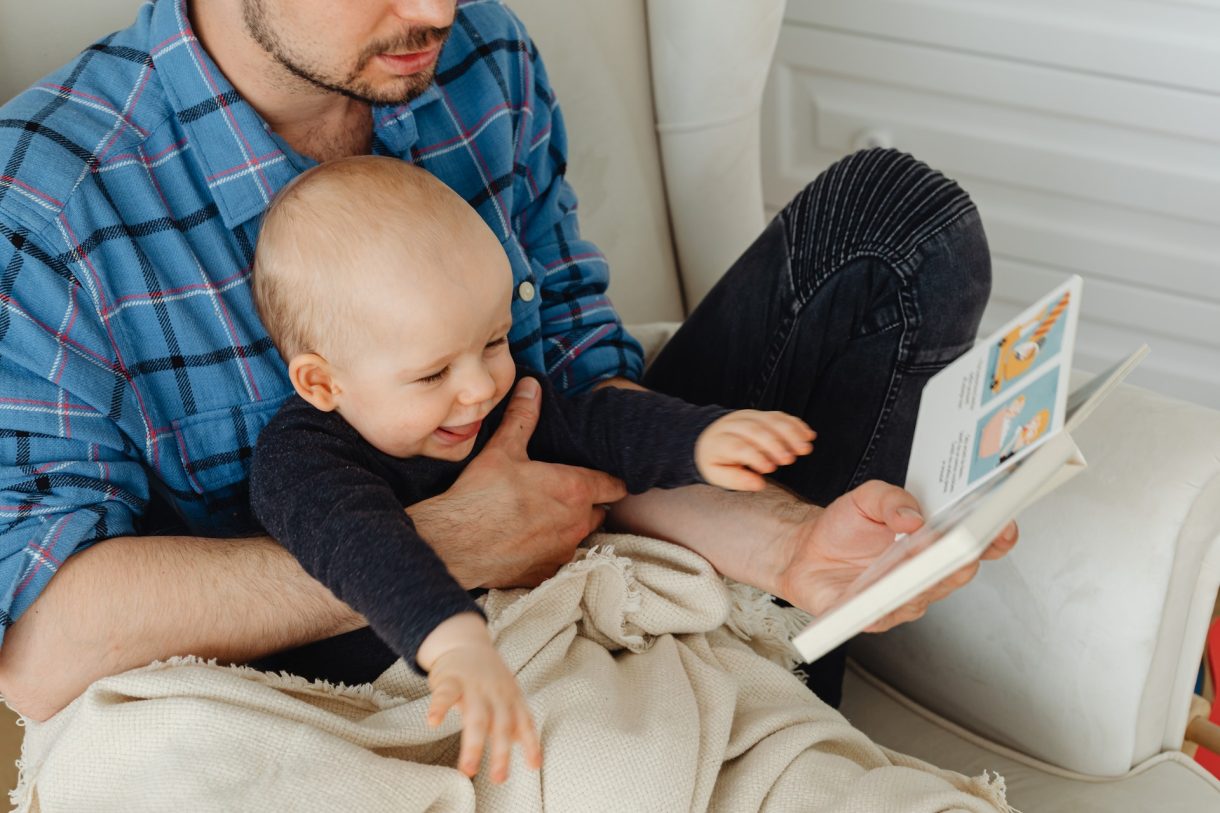 5 ventajas de las bibliotecas móviles para familias con niños