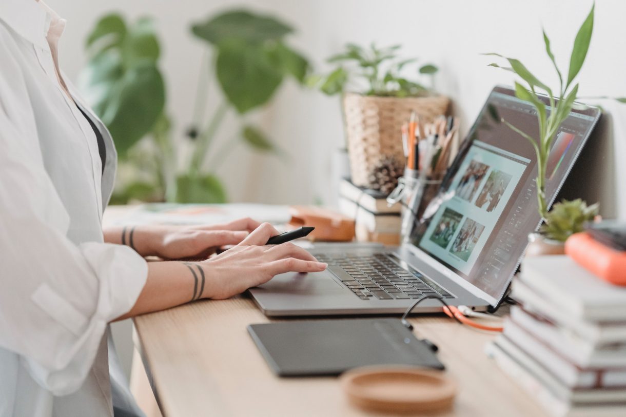 Cómo crear un buen currículum para buscar trabajo tras ser madre