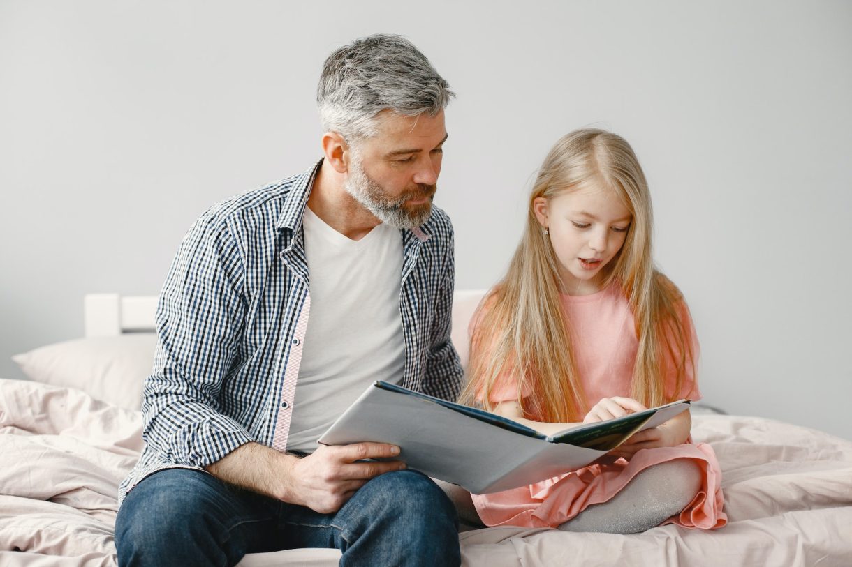 Lectura en voz alta para fomentar la oratoria en los niños