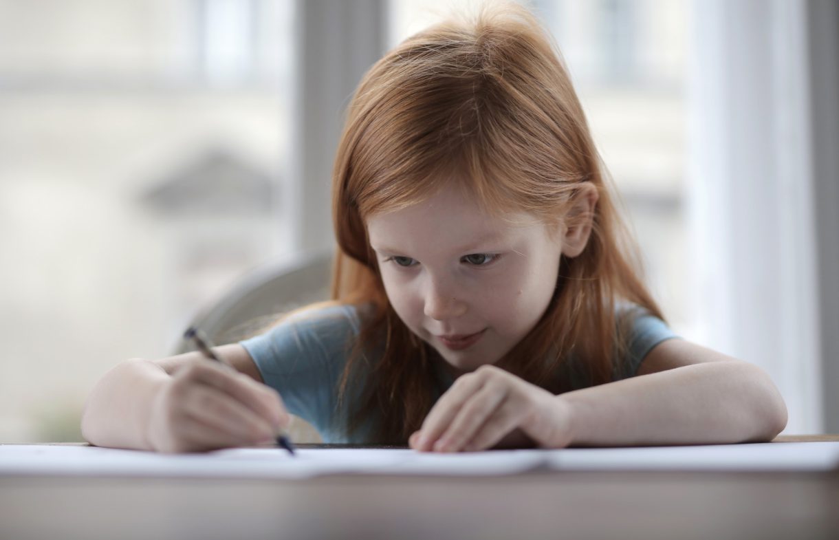 Seis ventajas de las clases particulares para niños en verano