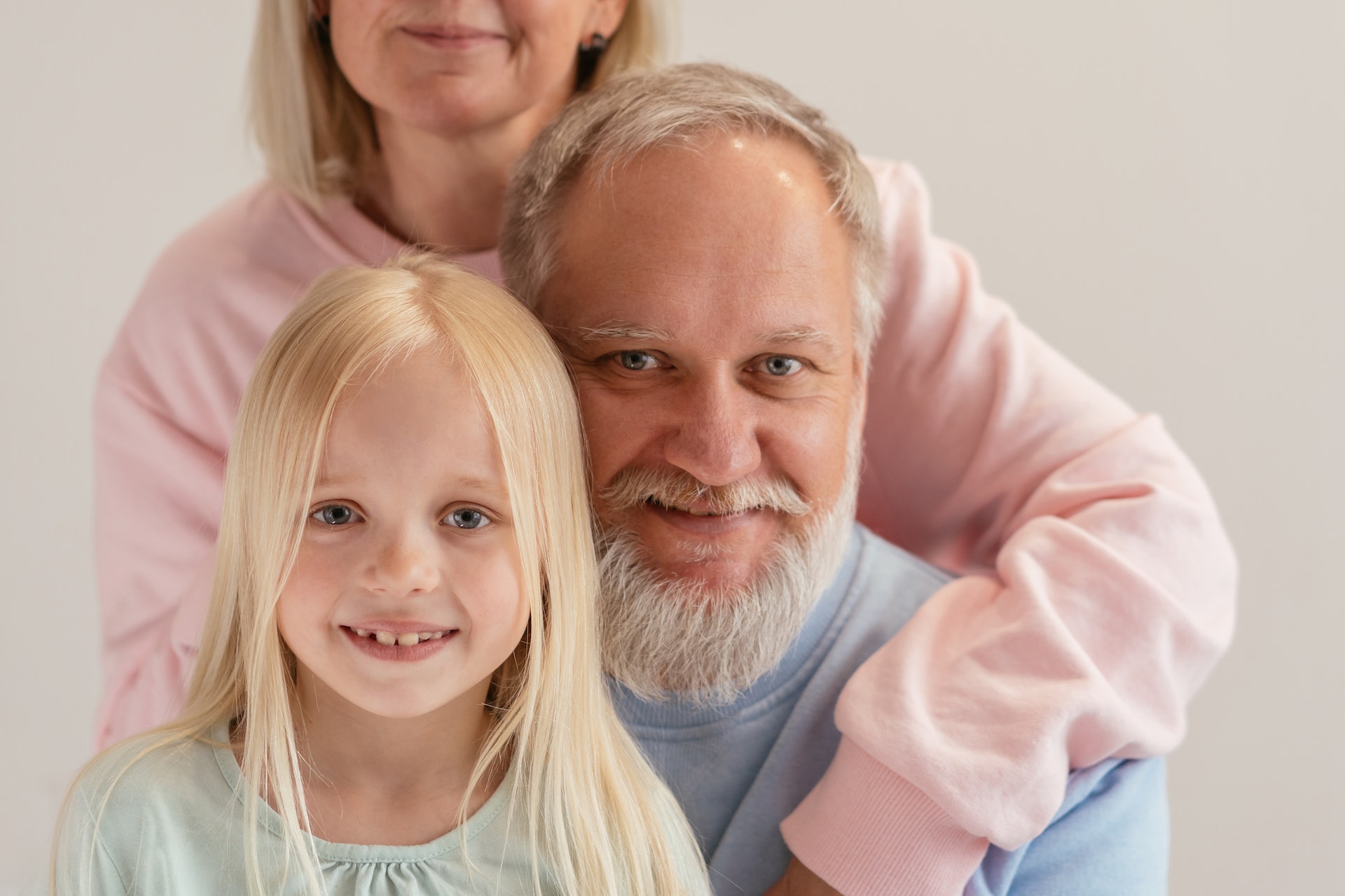 Como Cuidar De Los Abuelos Mientras Disfrutan De Los Nietos