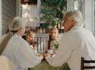 Vuelta al cole: consejos para compartir tiempo con los abuelos