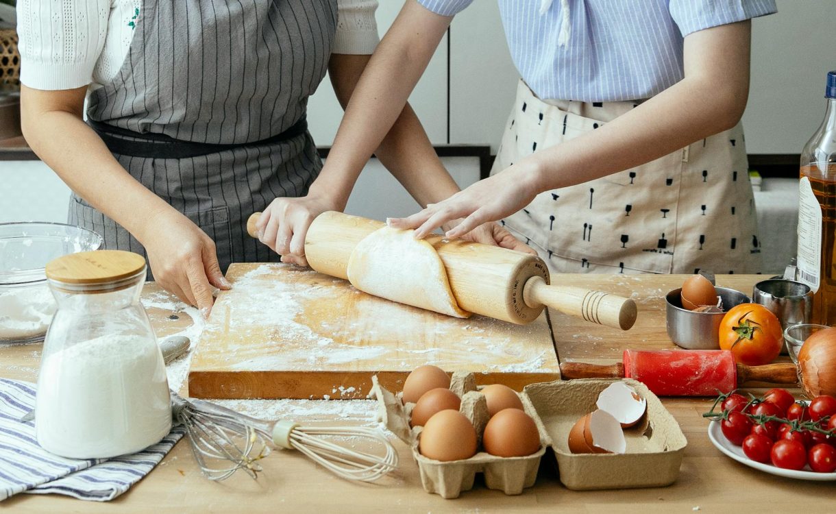 Familia: qué es el movimiento tradwife y cuáles son sus valores