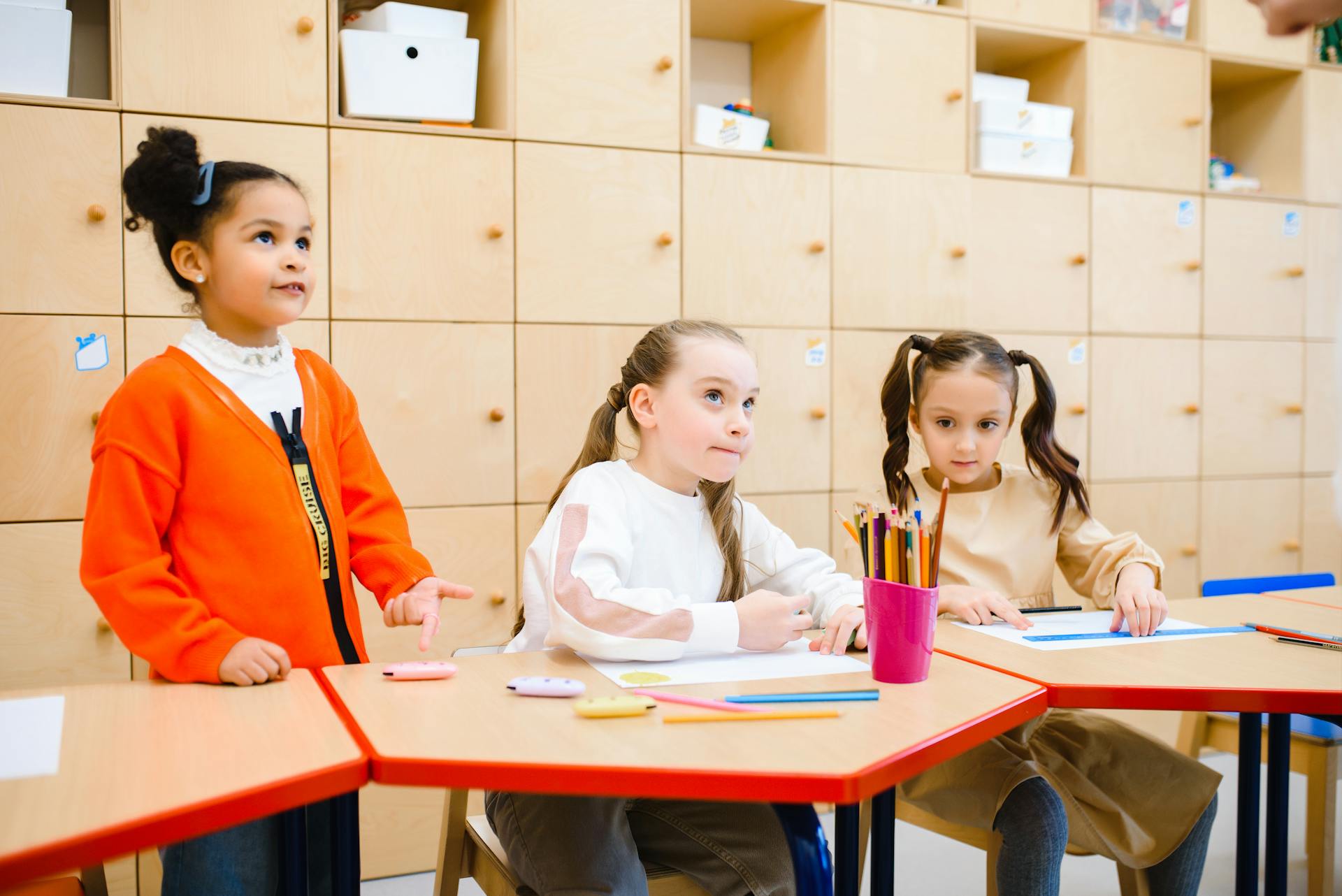 Maestro De Educacion Infantil En La Escuela