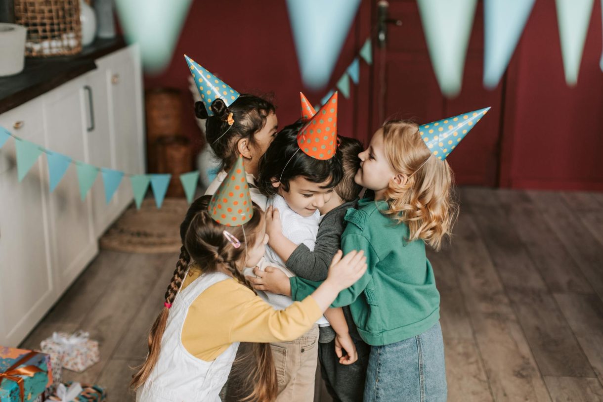 Seguridad: clave para la felicidad de bebés, niños y adolescentes