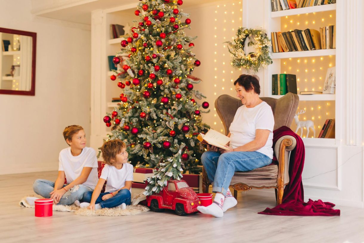 Lectura: 6 factores propicios para que niños lean libros en Navidad