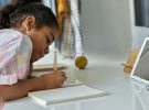 Cómo ayudar a tu hijo a escribir un diario: 5 consejos