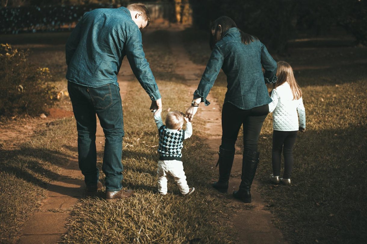 Familias con hijos: 5 consejos para cultivar el valor de la intimidad